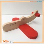 avion-en-bois-rouge