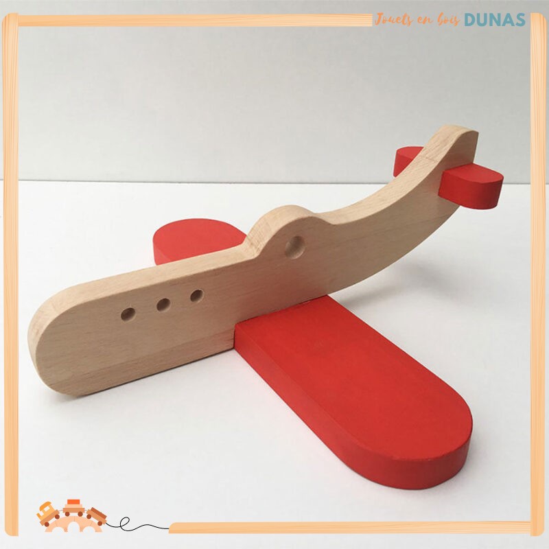 avion-en-bois-rouge