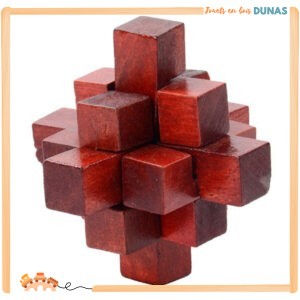 Casse-tête en Bois Vernis