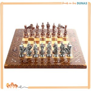 Jeu d'Échecs en Bois Mythologique