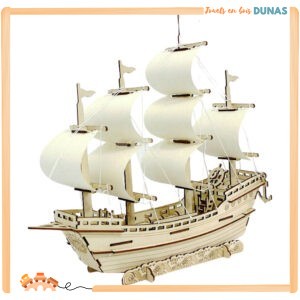 Maquette en Bois Voilier
