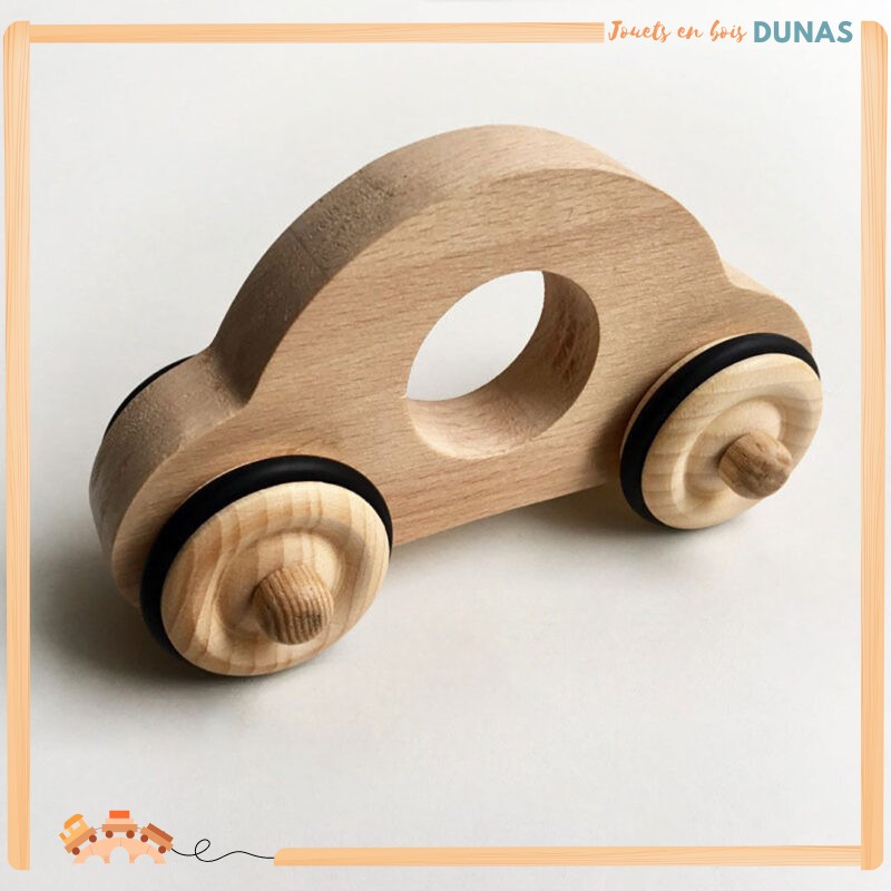 voiture-en-bois-brut